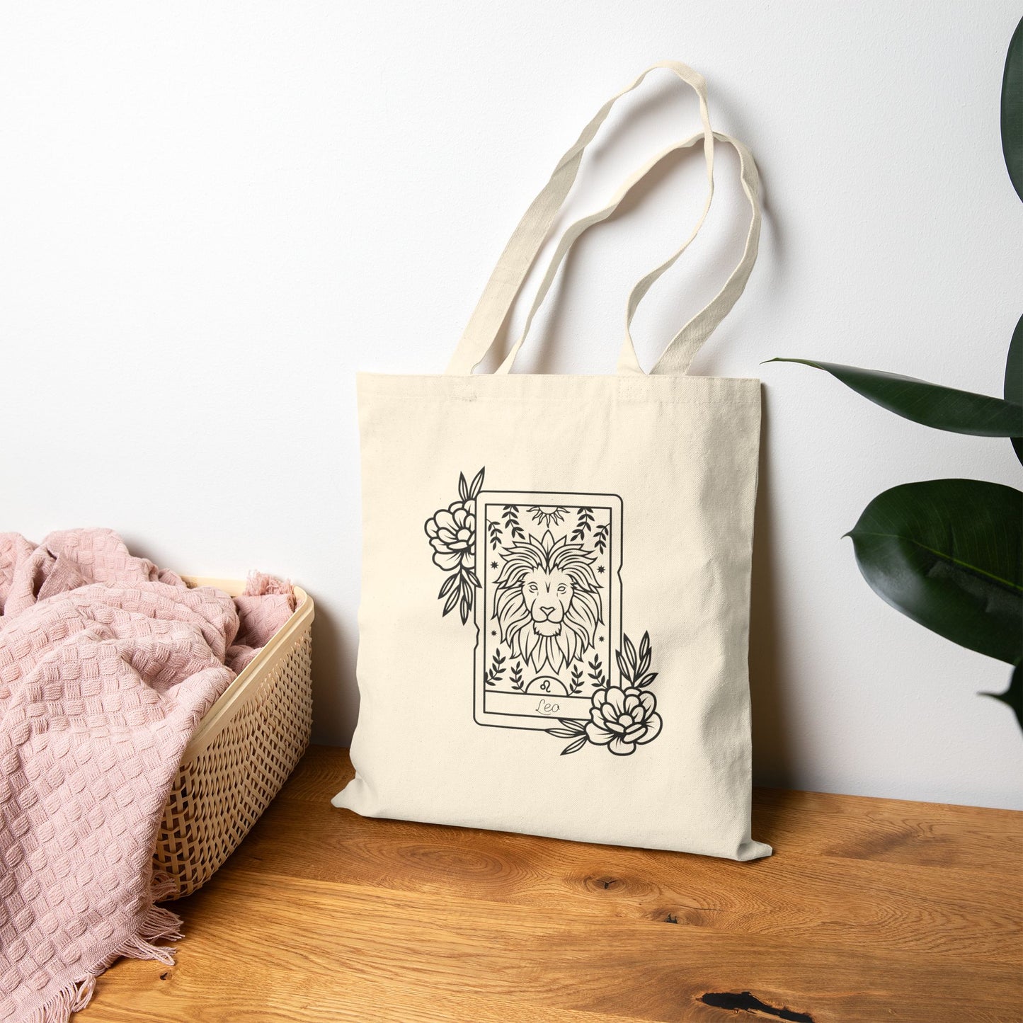 ♌ LEO — The Solar Queen Tote
